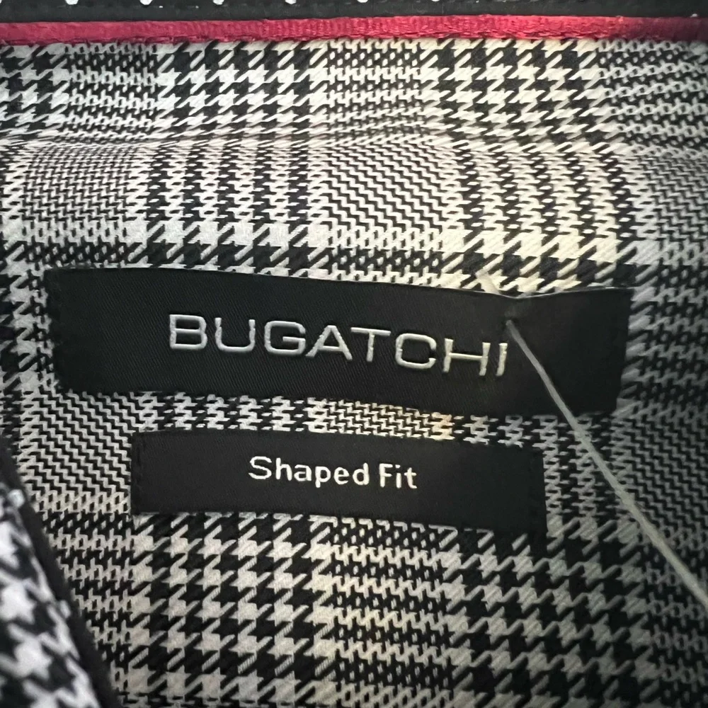 Shaped fit Bugatchi houndstooth checkered pattern long sleeve shirt. - Picture 2 of 4